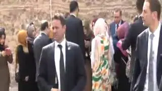 Türbanlı Kızların Başbakan Erdoğan'la Selfie'si