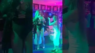 pornstarmamu with beautiful guest 😍 @  tagai restobar