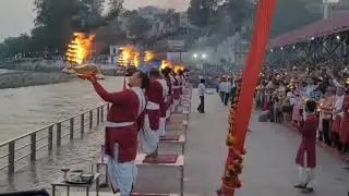 Triveni Ghar aarti #youtubevideo #rishikesh #gangaaarti