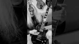 Übung 134 / Rock Riff 38 / Dropped-D Tuning #shorts #rockriffs #exercise #guitar #guitarist #metal