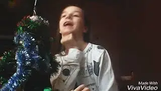 Чтобы я положил в свой портфель на прогулку😜😜😜😜