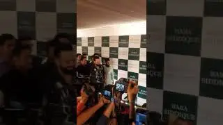 58 Years Old Salman Khan At Mumbai Famous Baba Siddique Iftar Party  #babasiddiquiiftarparty