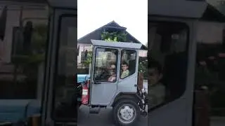Ми з Єгорчиком їдемо підгортати картоплю