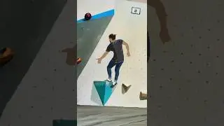 Incredibly rare climbing move