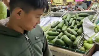 Houston’s Costco-Sized Asian Market?! You Won’t Believe What We Found!