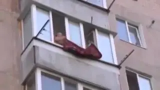 Спасение котенка.)))