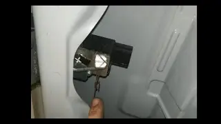 Inexpensive KIA Rio X-Line trunk lock repair