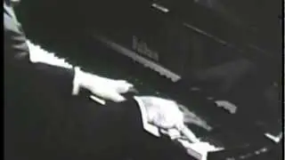 Liberace performing Cumana
