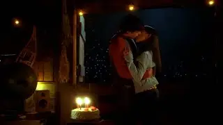 [4k] Lana Surprises Clark on His "Birthday" -- (Smallville - S2; E22)