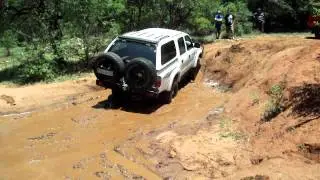 Dewildt 4x4 Nature trail Toy doing mud section