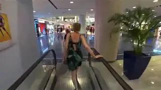 СИНГАПУР! Блуждаем по торговому центру в поиске места для ужина