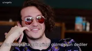 “Bu fotoğrafta çok güzel gülmüşsün.” dediler