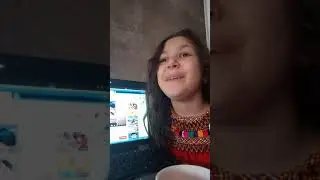 Je vous montre comment manipuler un ordinateur