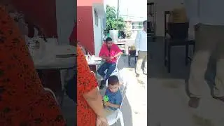 dando gracias a Dios