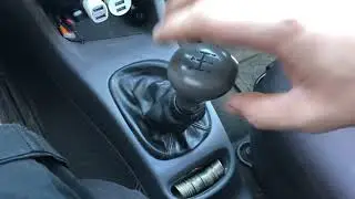 Как снять ручку механической коробки передач на автомобиле Hyundai Accent