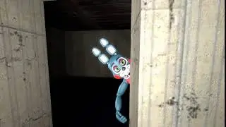 Toy Bonnie  sneakin up on Toy Chica