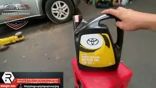 Change oil engine Toyota