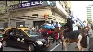 Canal 10 4ta Marcha por la Tierra el Agua y los Bienes Naturales transito 1