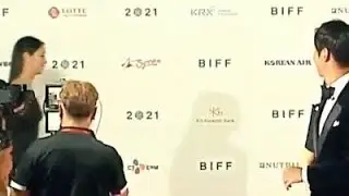 Baby - Jeon Yeo Been and Song Joong Ki | BIFF awarding
