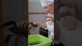 This is my first time cooking crayfish. Mila's Naturist Cooking.