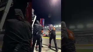 #NASCAR Pit Stop: Smooth gas can swap.
