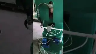 BRUDER пресс автомат 18т.с.