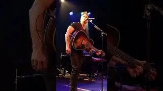 Charles Esten, In A Bar Somewhere