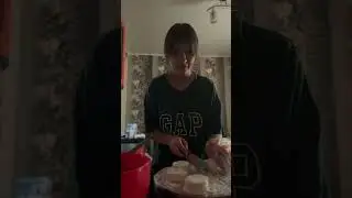 Утро молодой мамы
