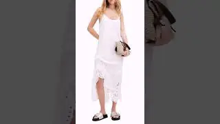 Ayer llegaron a Zara los vestidos blancos midi que las pijas de Ibiza de 50 llevarán con alpargatas
