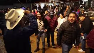 BAILANDO CON PETER JR EN CASA DE LA MAYORDOMA.