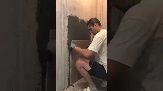 Укладка плитки в санузле за 40секунд #shorts #shortvideo