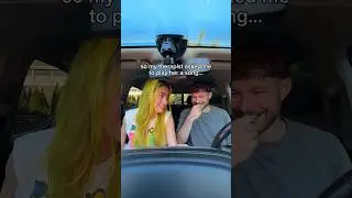 his reaction😳😳