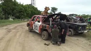 We are back with the Caledon Demolition derby prelude some differnts cars being ran this year