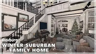 BLOXBURG: Winter Suburban Family Home Speedbuild (interior + full tour) Roblox House Build