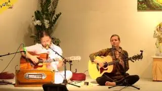 Suddhosi Buddhosi mit den Love Keys