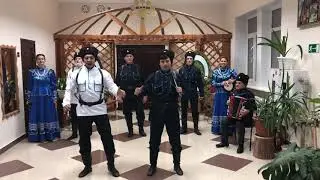 Народный ансамбль казачьей песни «Воля» руководитель Ирина Варламова