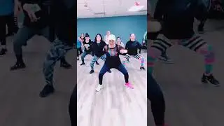 síguenos en TikTok (Monyfuentes9)