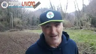 Militare che fa il consulente di marketing come secondo lavoro