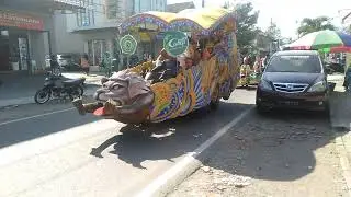 Pawai Budaya 100 Th Yayasan Al Maarif Singosari Rombongan MI
