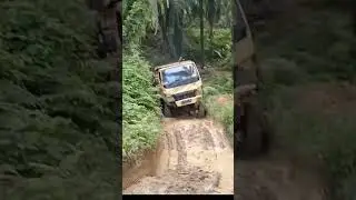 Mitsubishi puso 4x4 oleng abis