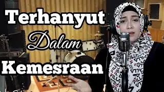 Lusiana Safara - Terhanyut dlm Kemesraan cover