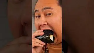 Nothing sadder than when you bite into an onigiri and it falls apart 🍙😞