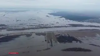 Разлив Оки в Белоомуте . 6 апреля 2000 г.