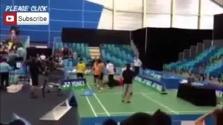Badminton fight at Canadian Open Doubles Final 2013 between Issara and Jongjit