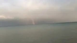 Рождение радуги над морем возле Севастополя. Муж от увиденного дар речи потерял...