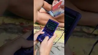 Sewa gameboy di sekolah 😂