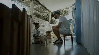 BASTØS - DEVANT LA SONNETTE
