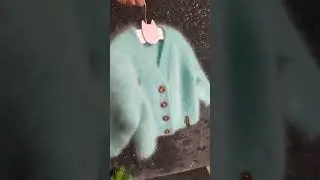 Детский кардиган из Ангоры. Связано на спицах.
