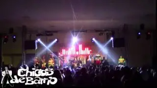 CHICOS DE BARRIO - CUMBIA DEL ESPEJO