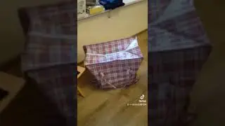 ЯХАХПХПХАХАХАХАХАХАХАХВХАХАХВХАХАХВ ЭТО Я В 3 ГОДИКА АХАХАХАХАХА
